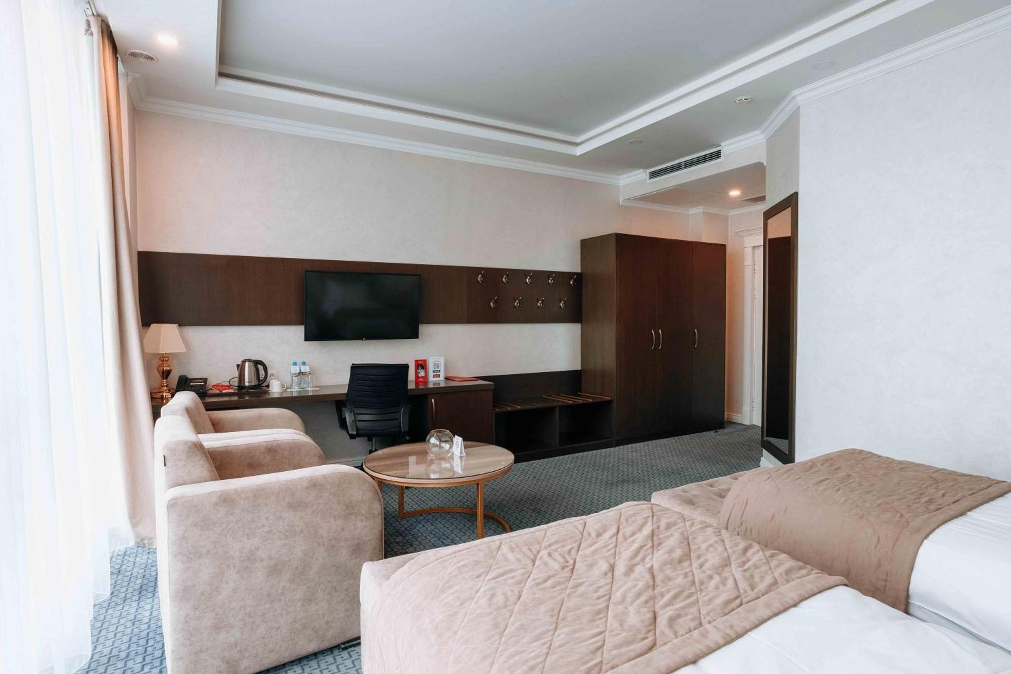 فندق Ramada By Wyndham شيمكنت المظهر الخارجي الصورة