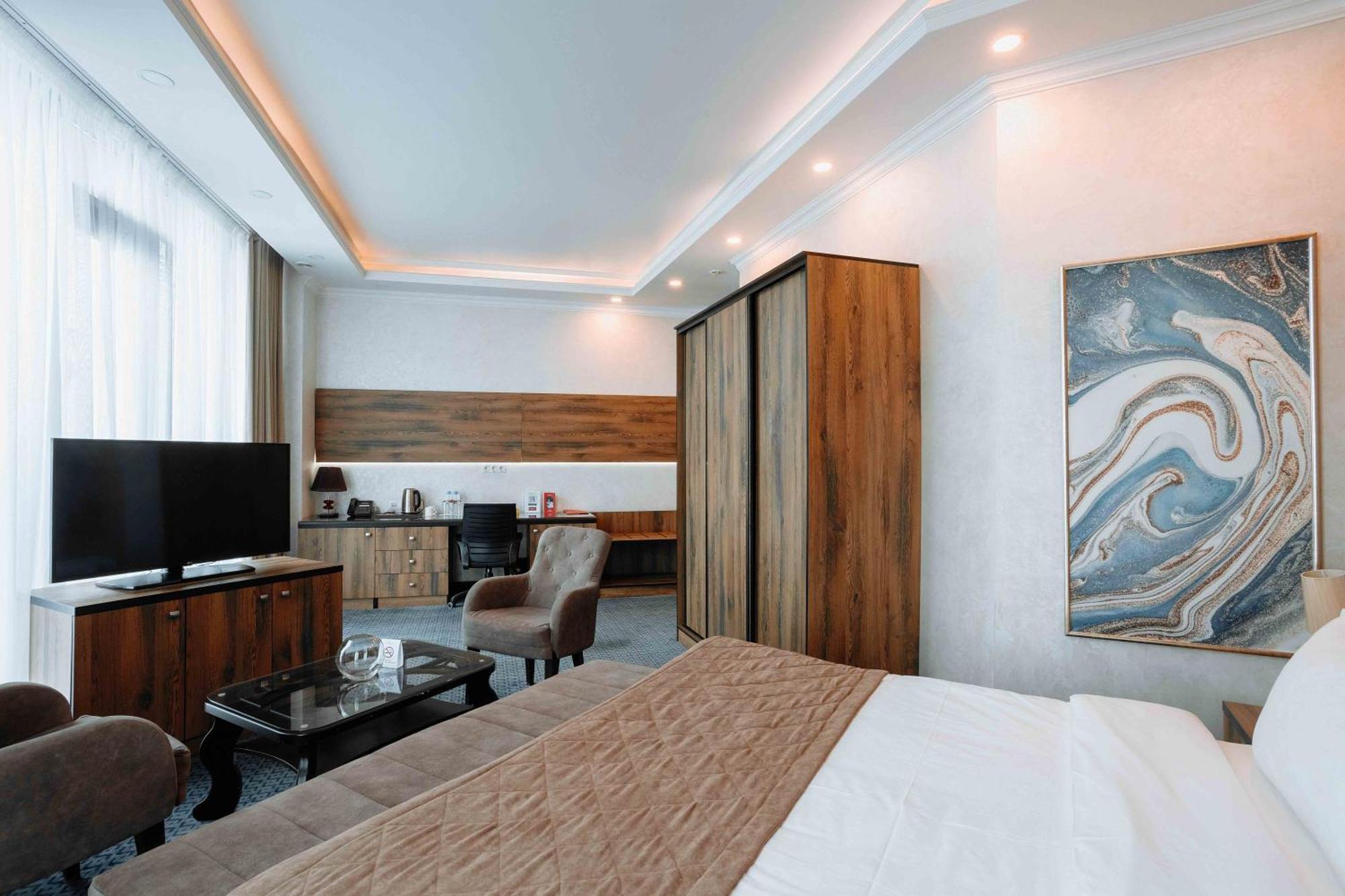 فندق Ramada By Wyndham شيمكنت المظهر الخارجي الصورة