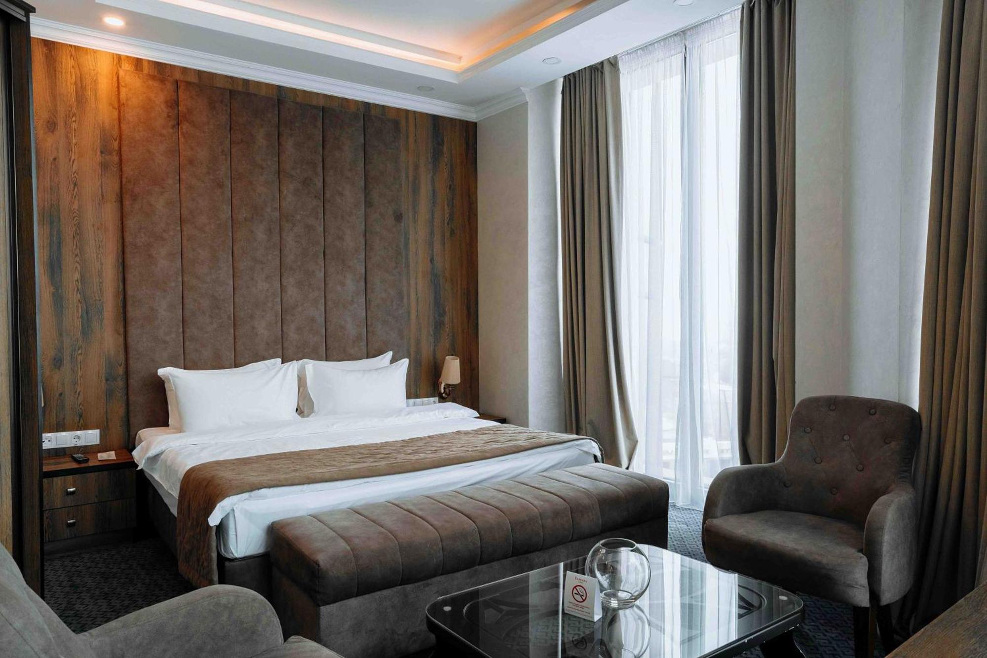 فندق Ramada By Wyndham شيمكنت المظهر الخارجي الصورة