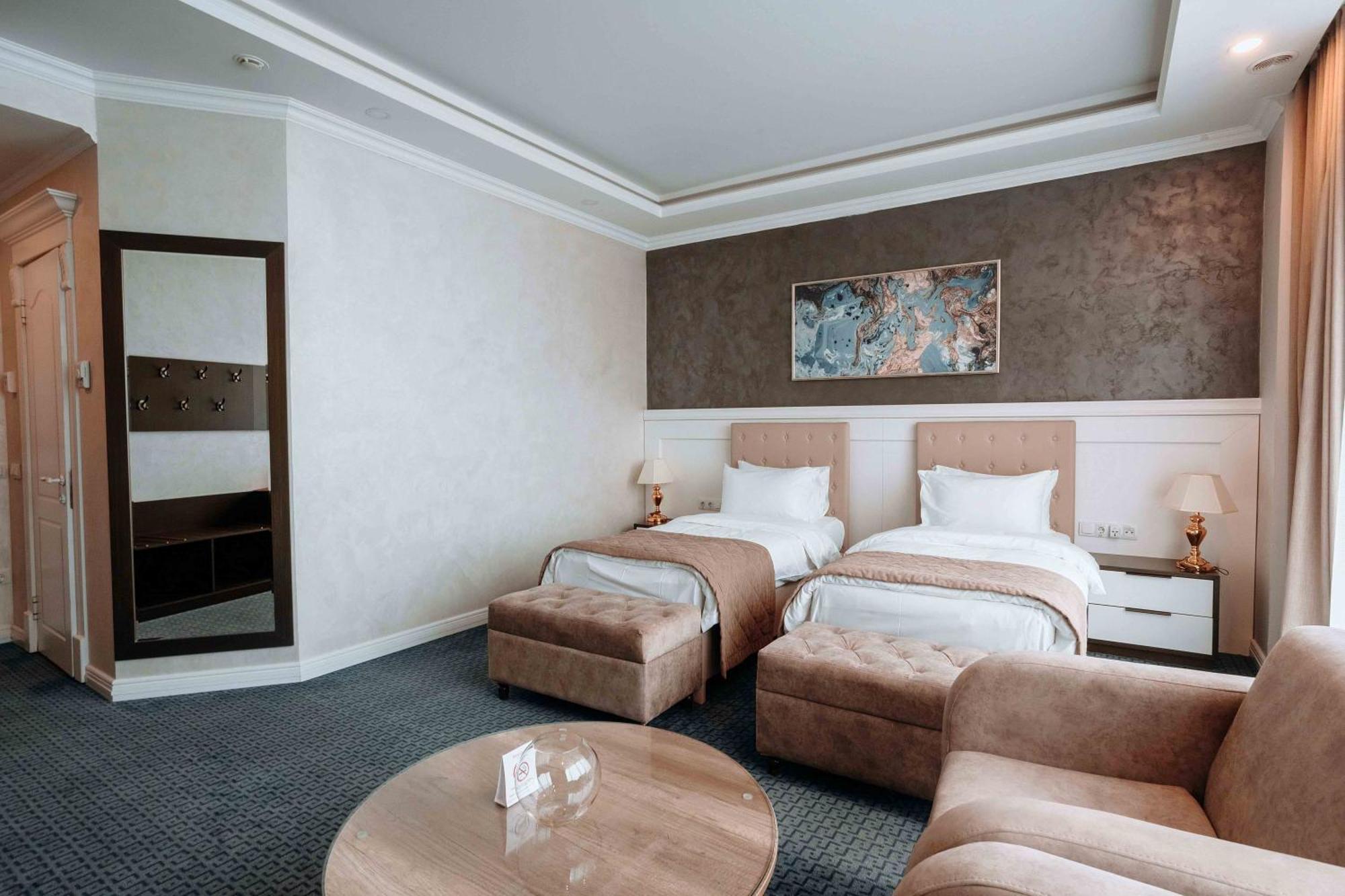 فندق Ramada By Wyndham شيمكنت المظهر الخارجي الصورة