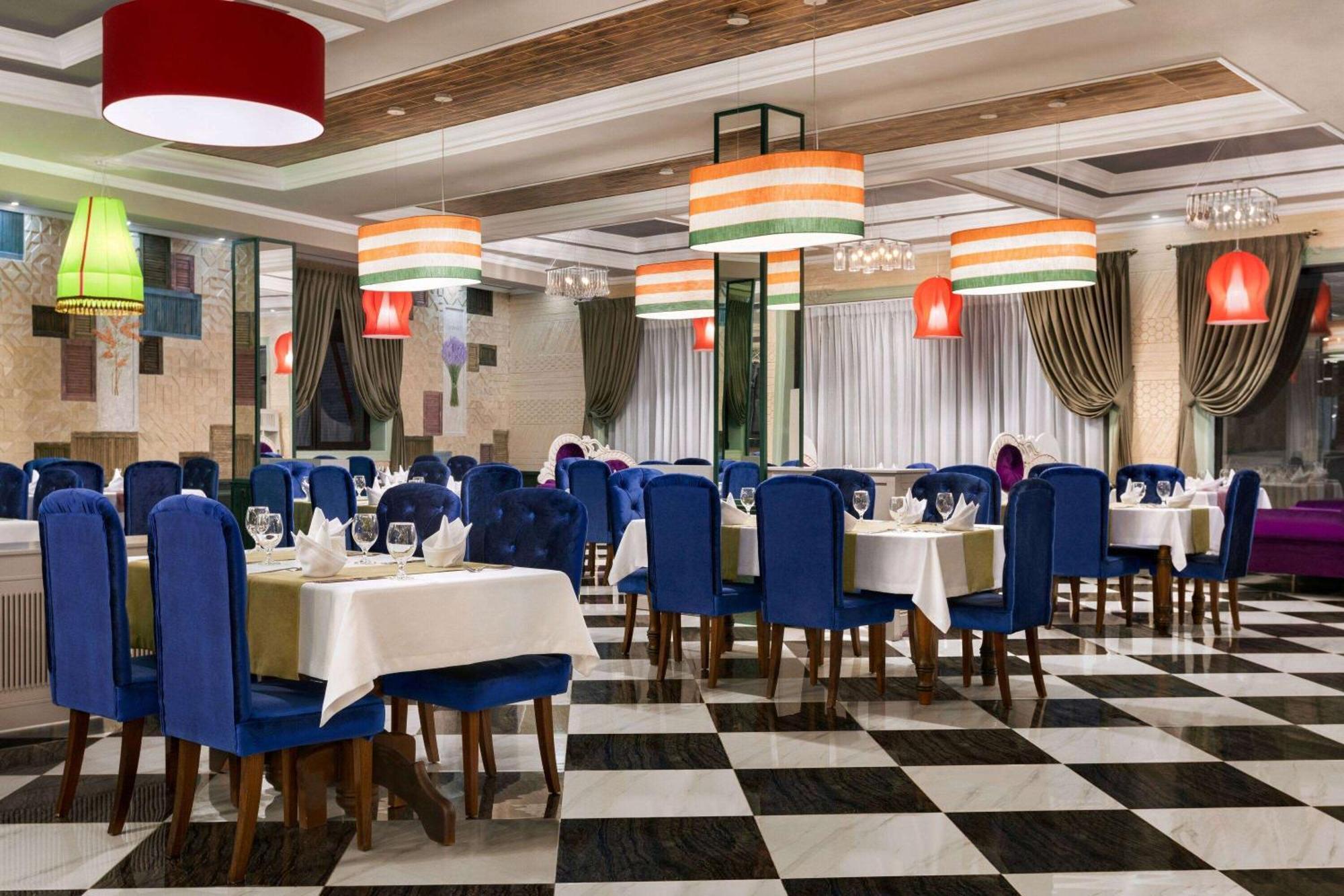 فندق Ramada By Wyndham شيمكنت المظهر الخارجي الصورة
