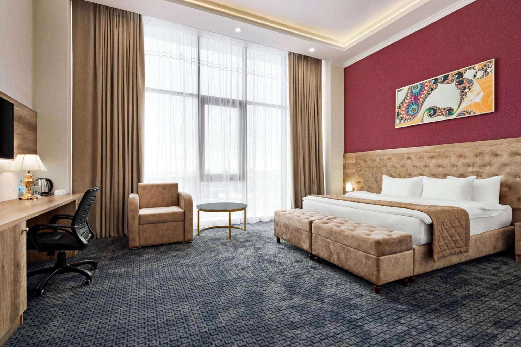 فندق Ramada By Wyndham شيمكنت المظهر الخارجي الصورة