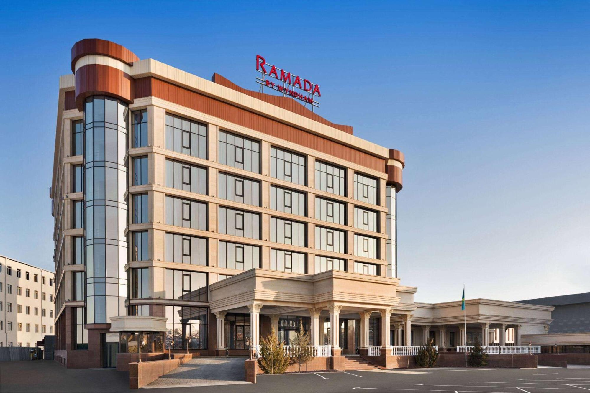 فندق Ramada By Wyndham شيمكنت المظهر الخارجي الصورة